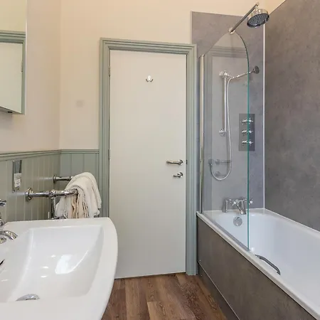 Pensión Park Inc Free Off-site Health Club Windermere